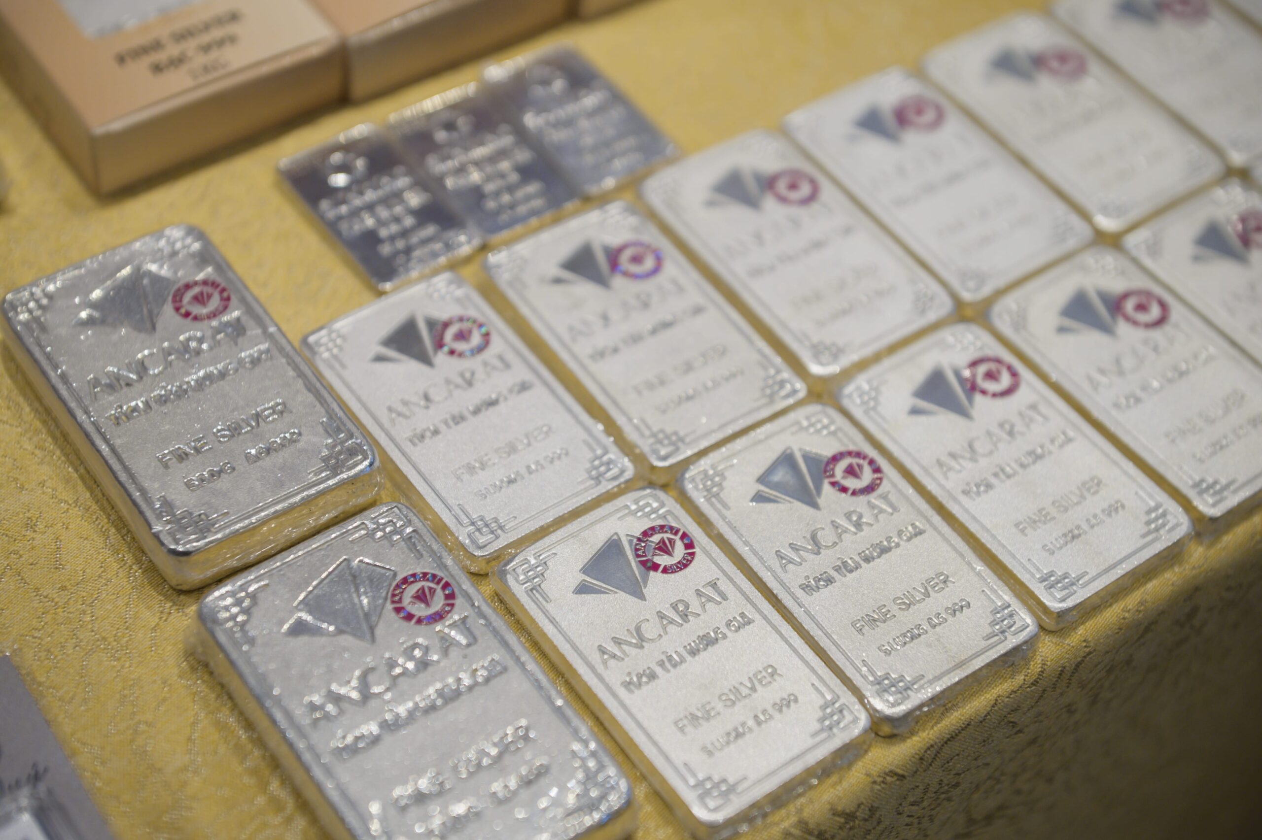 Dòng bạc tích trữ Ancarat Silver đang được khách hàng lựa chọn