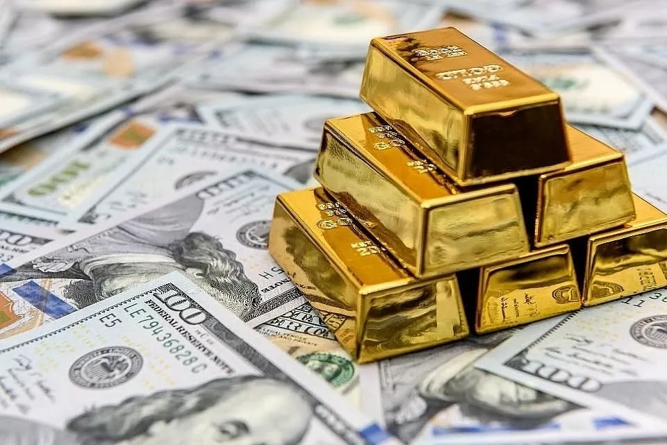 Giá bạc ảnh hưởng bởi lạm phát, tỷ giá đồng USD, tỷ lệ vàng bạc và các rủi ro địa chính trị.