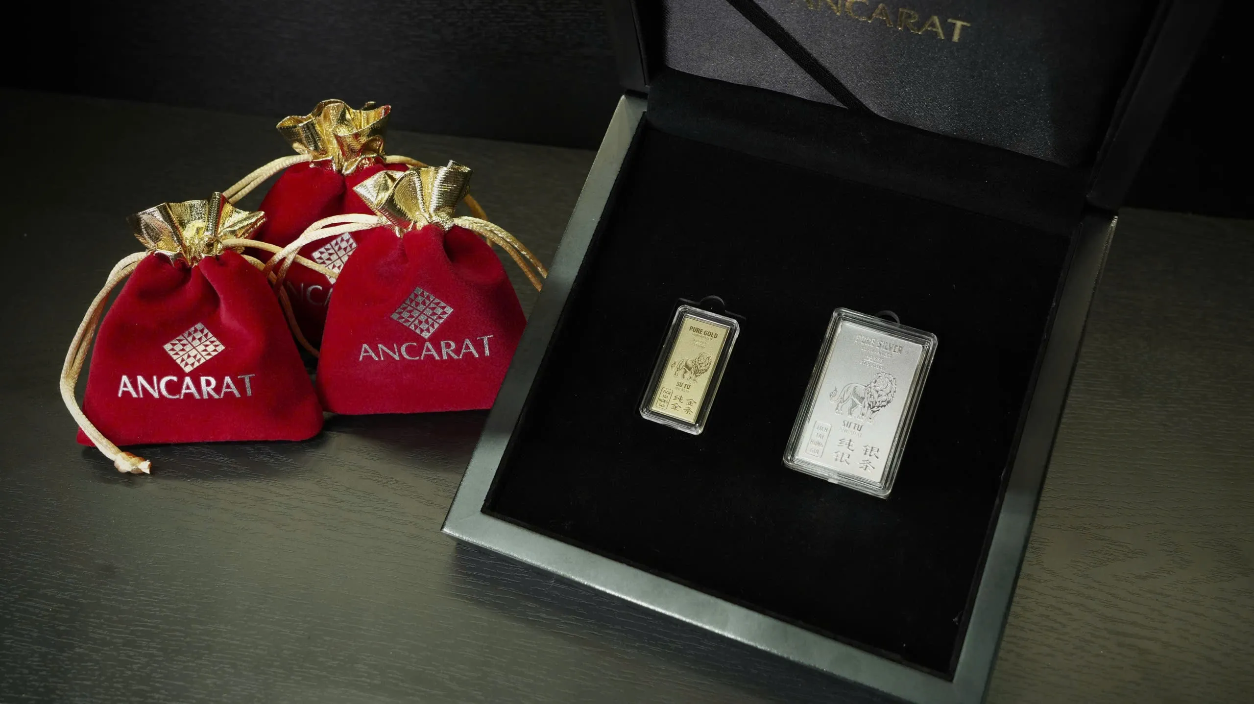 Set Vàng Bạc Sư Tử Ancarat 2025 gồm Vàng 1 chỉ 9999 và Bạc 1 lượng 999.