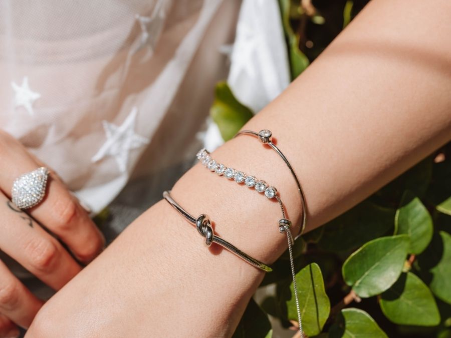 Trả lời bạc có trừ tà không
