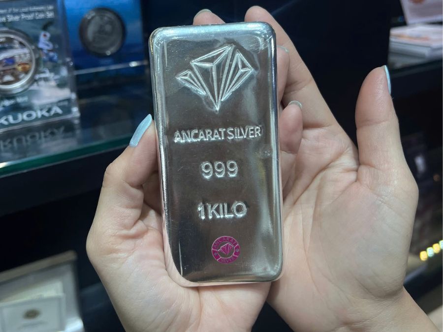 Giá bạc hôm nay 23/7 ra sao