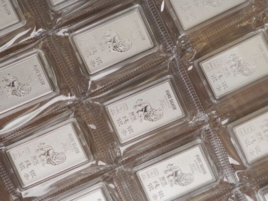 Tình hình giá bạc hôm nay 19/8