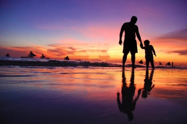 Nguồn cảm hứng tạo nên Bạc miếng Ngày của Cha.