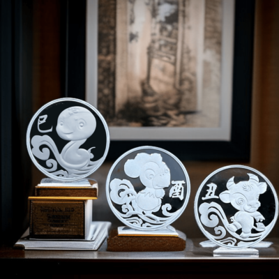 Xu bạc tuổi Sửu - vật phẩm phong thủy mang lại may mắn, tài lộc, cát lành và biểu trưng cho sự ổn định, vững vàng trong cuộc sống.