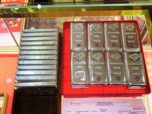 Tình hình giá bạc hôm nay 4/8